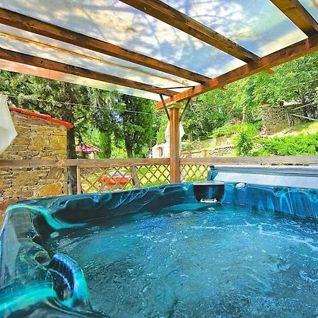 Villa Luciano By Posarellivillas Chiassa Superiore